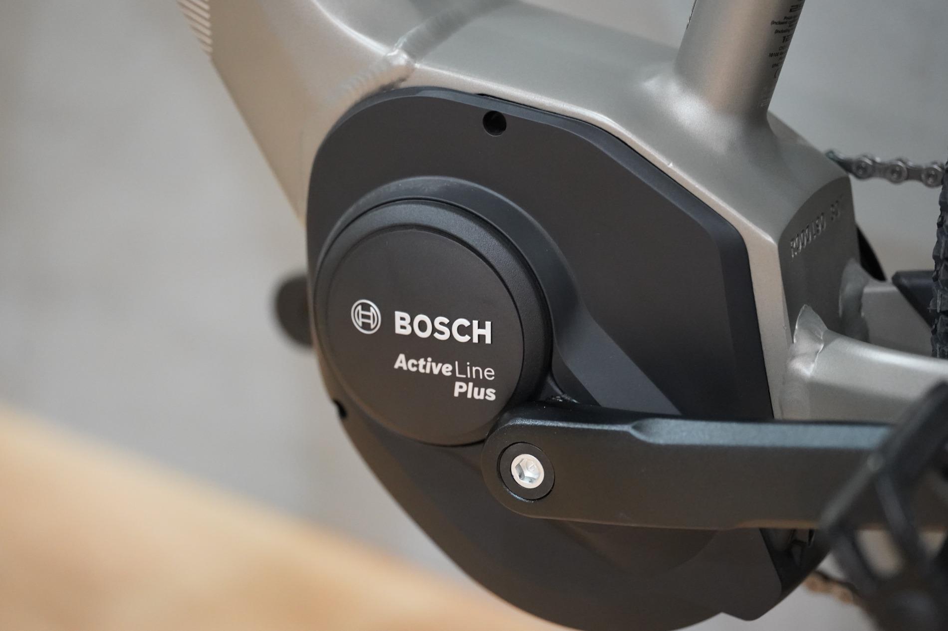 Peugeot eT01 Crossover