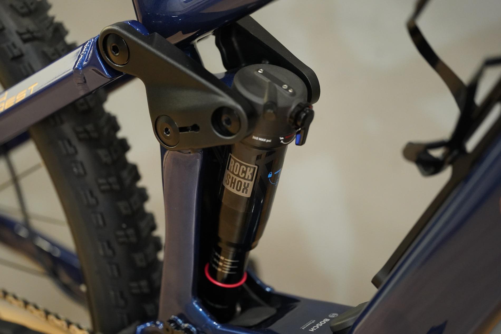 G-One BLACK FOREST FS1