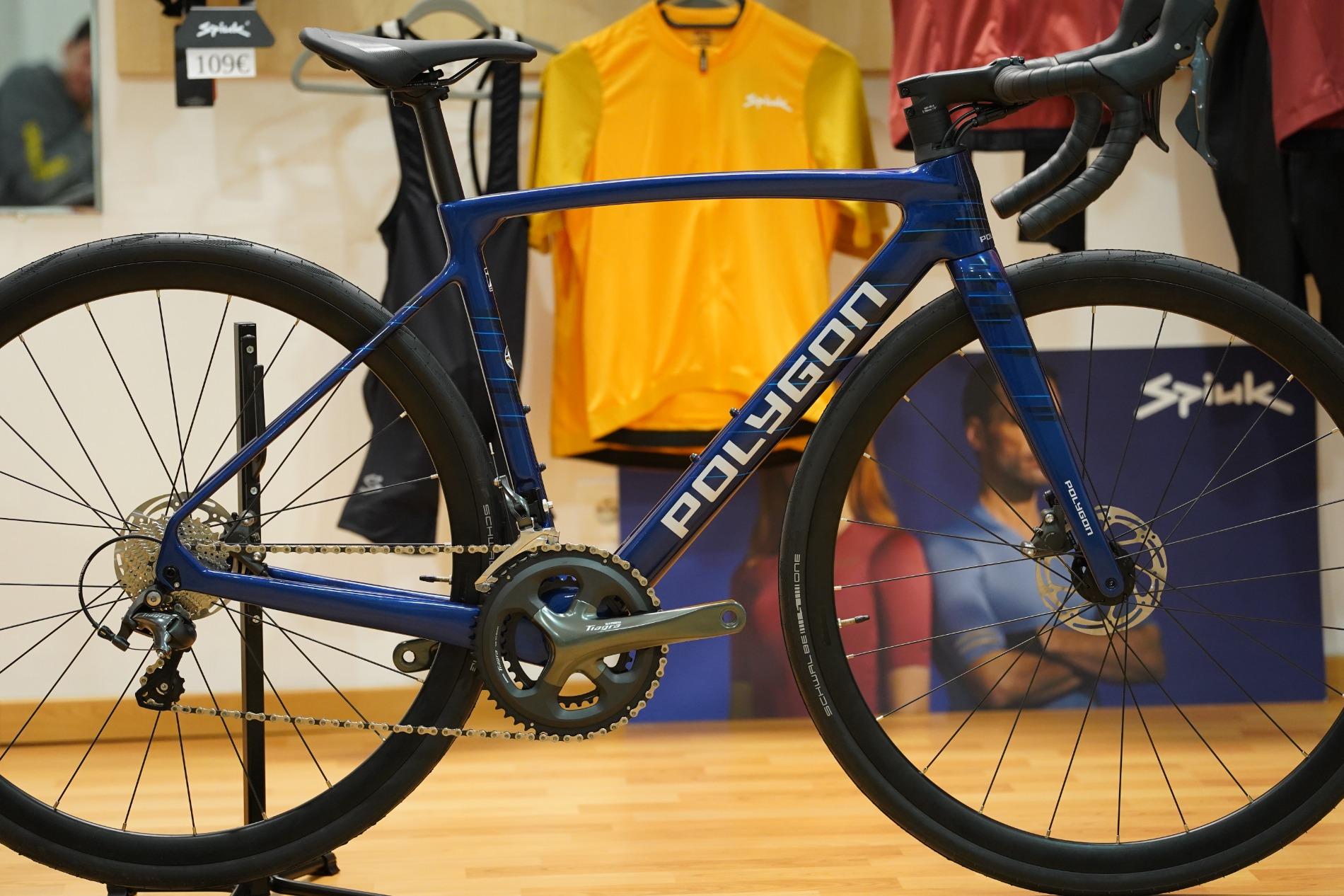 Polygon Strattos S6D